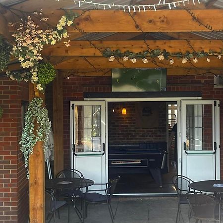 The George Inn Middle Wallop Stockbridge  Exteriör bild